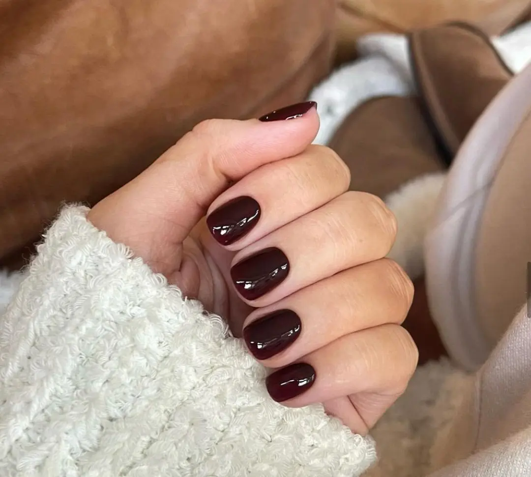 Burgundy nails