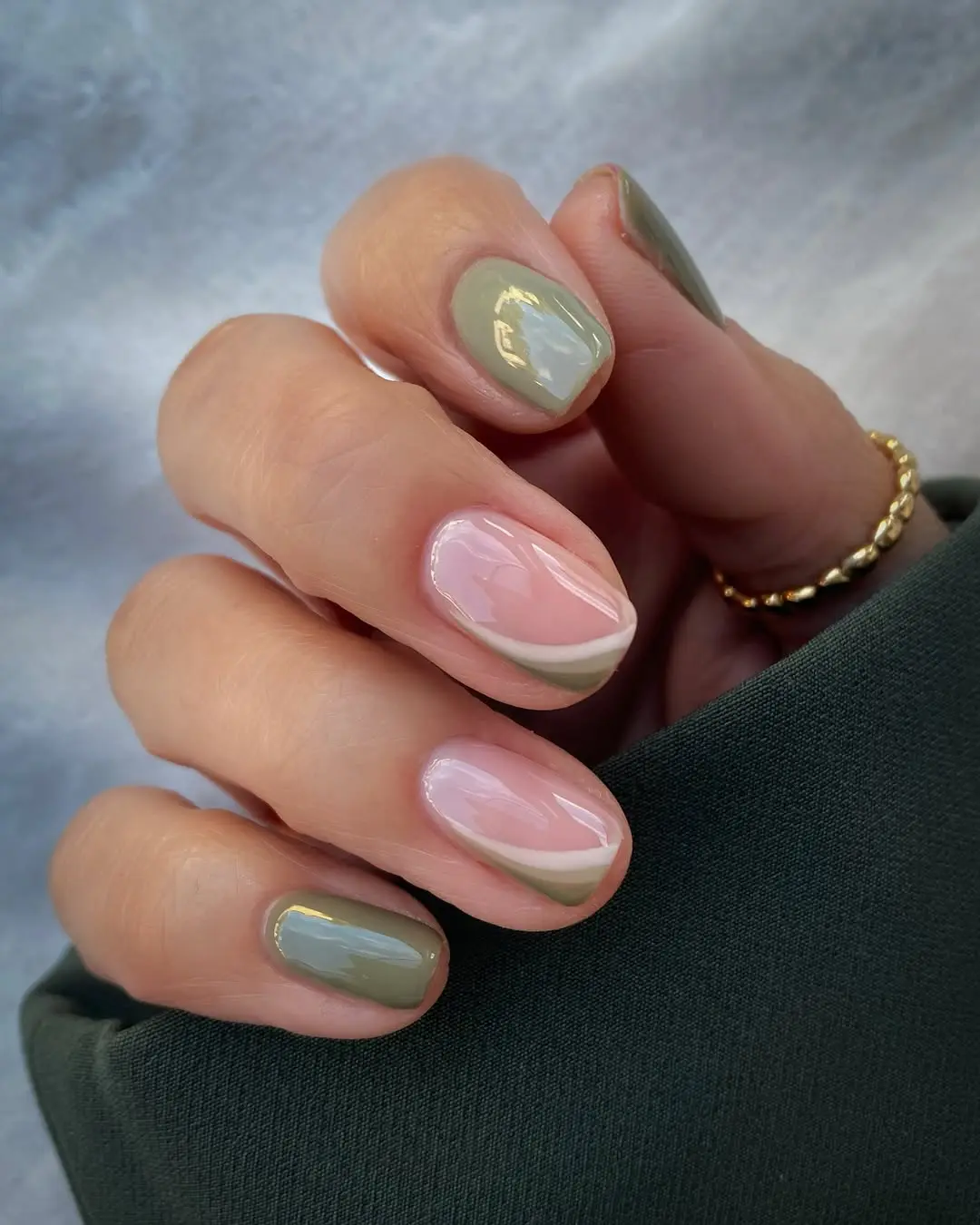 sage green short nails