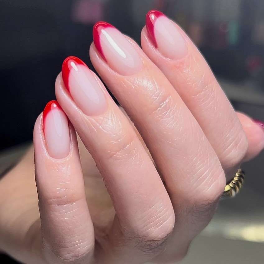 16. Red Outline French
