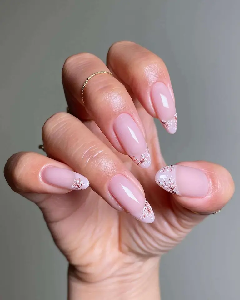 25 Elegant April Nail Designs for the Ultimate Spring Glow-Up