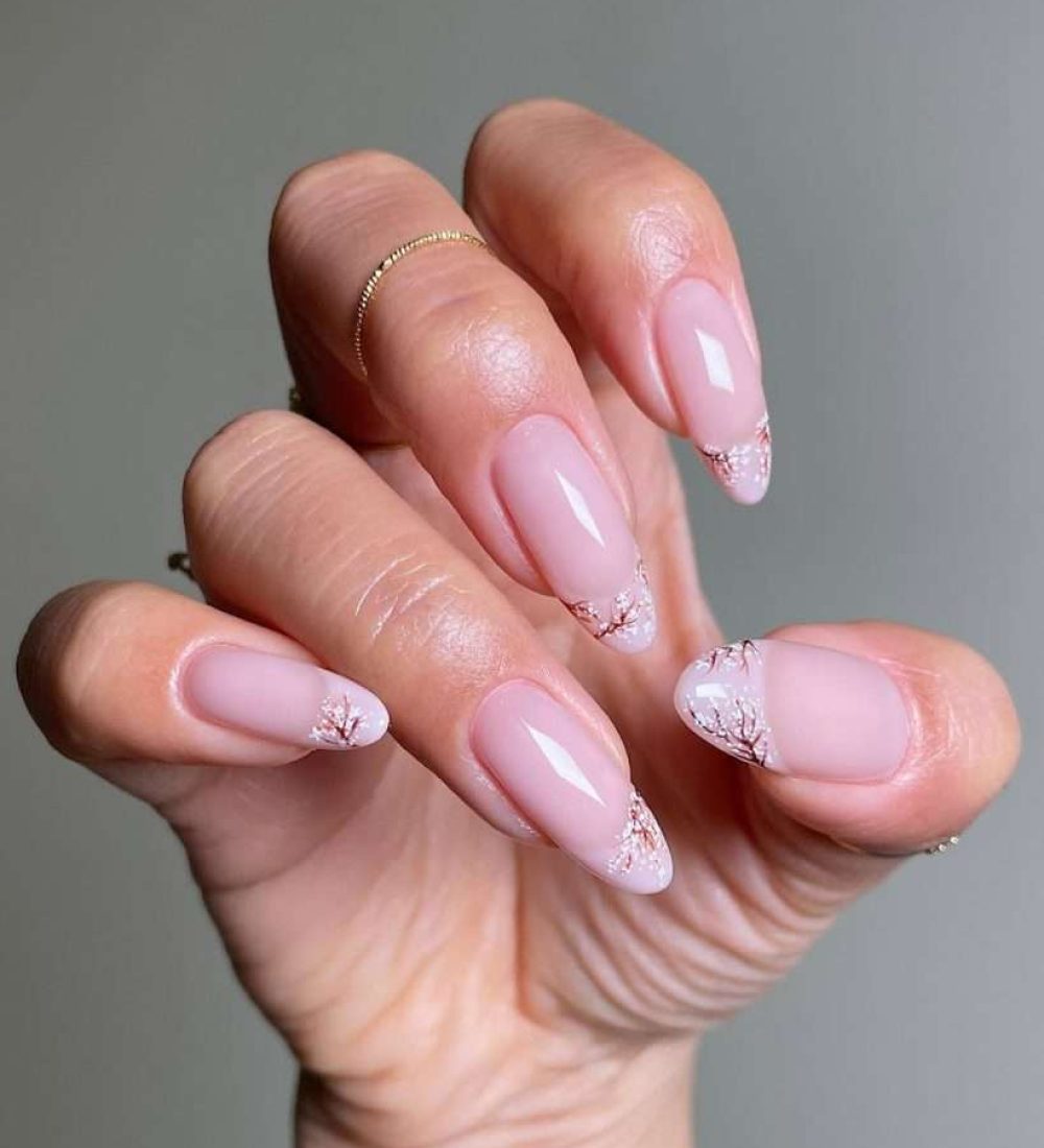 25 Elegant April Nail Designs for the Ultimate Spring Glow-Up