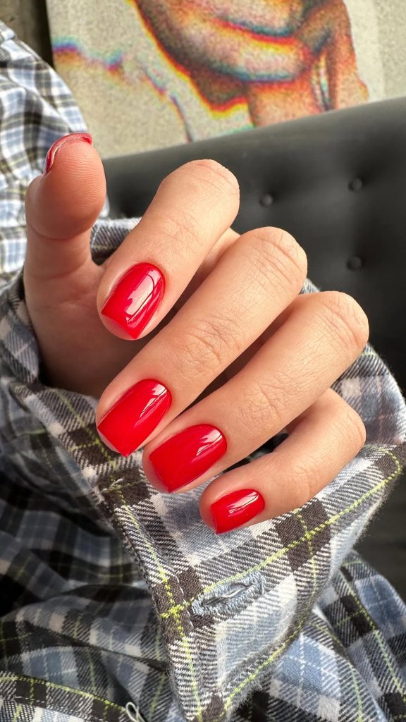 old money short nails with glossy cherry red polish
