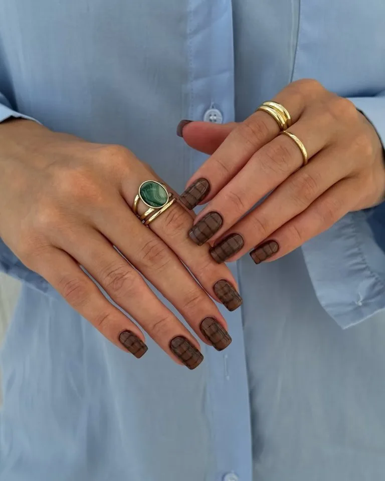 Short brown snake print pattern nails for fall