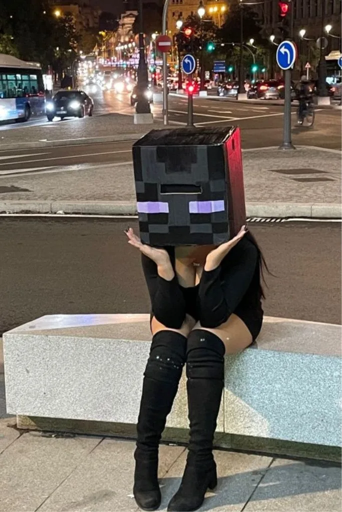 Minecraft Enderman Halloween costume