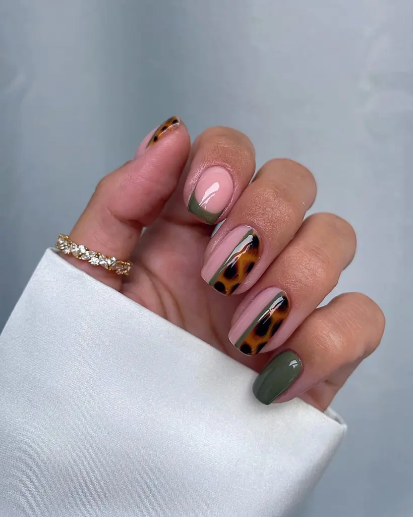 Short fall nails with tortoiseshell French tips, earthy green French tips, solid earthy green, and half tortoiseshell half pink with green divider line