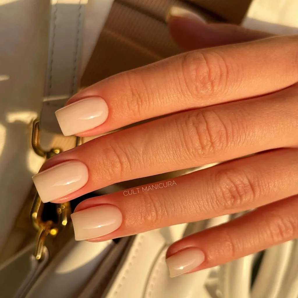 short square nude beige old money fall nails
