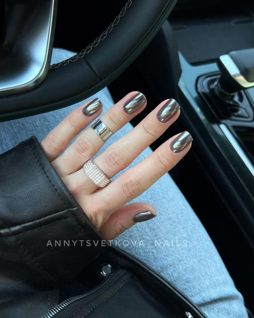 Short chrome mirror old money fall nails