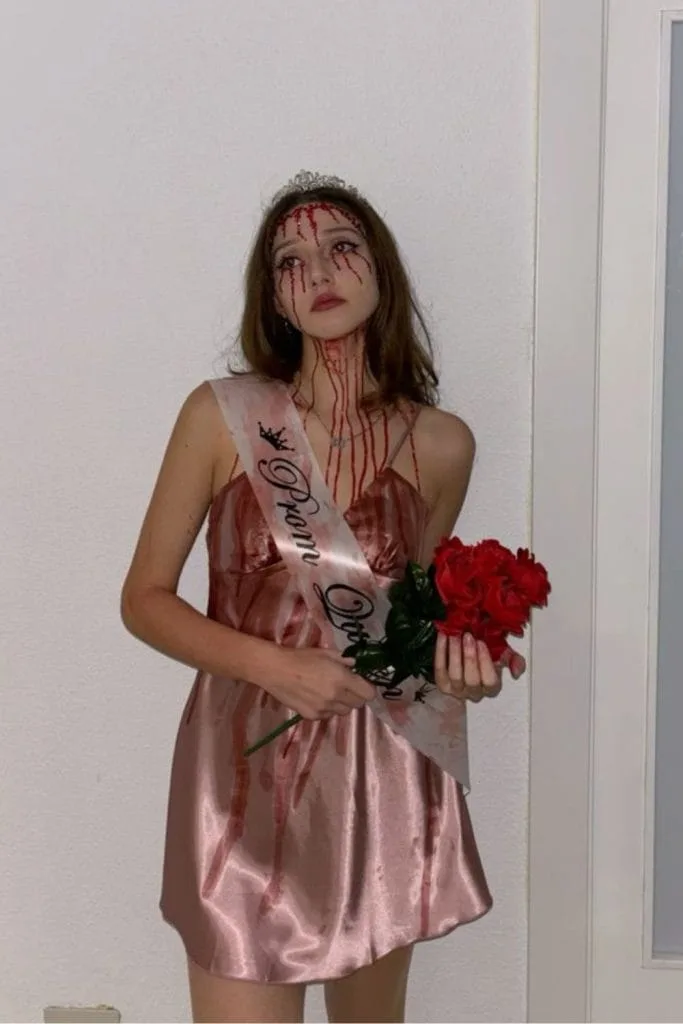Carrie Halloween costume