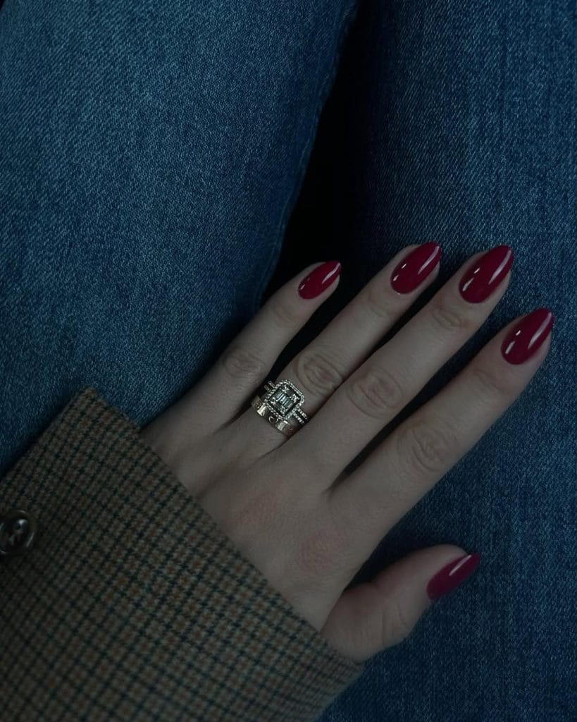 Short oval dark red old money fall nails