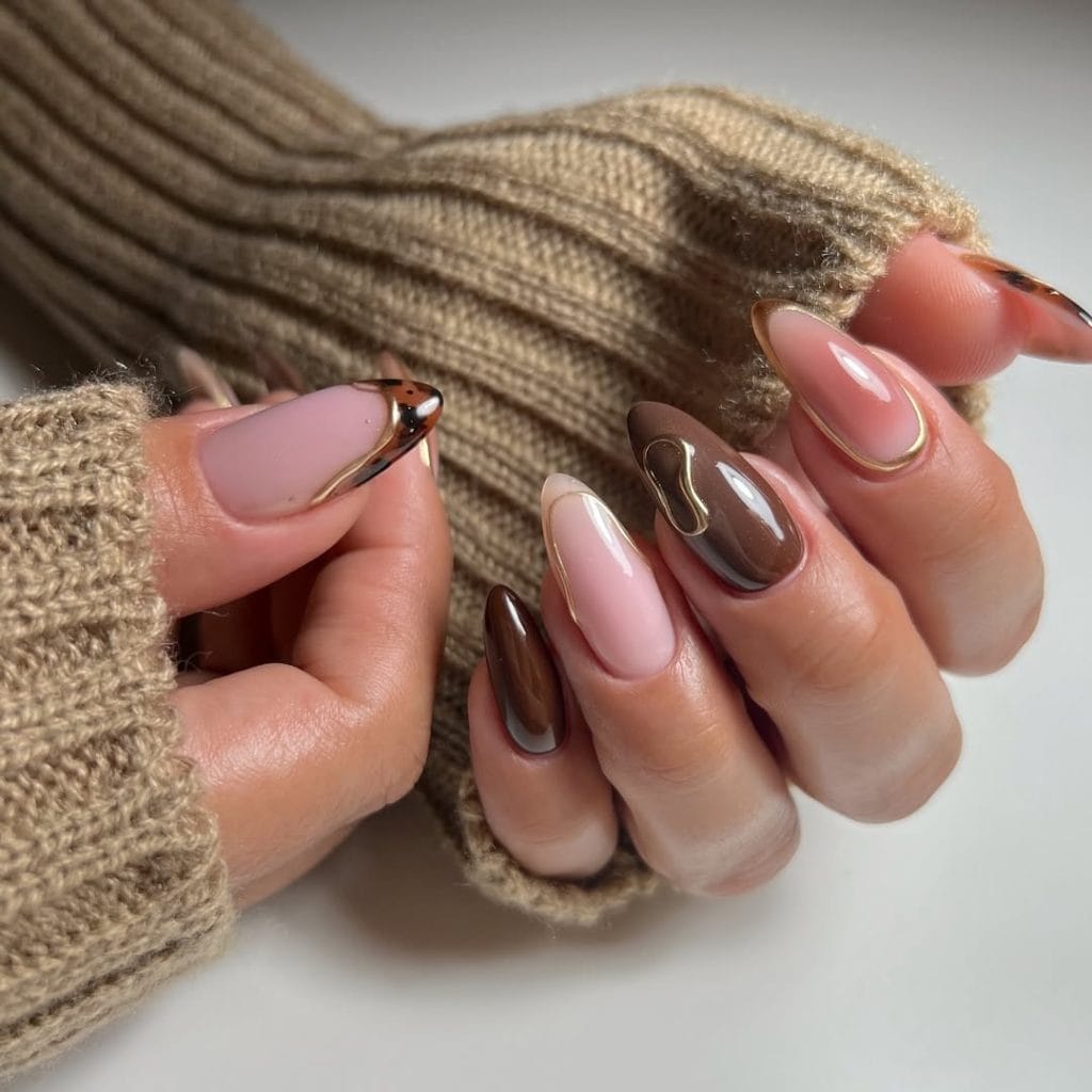 Mixed fall nails with tortoiseshell and gold details
