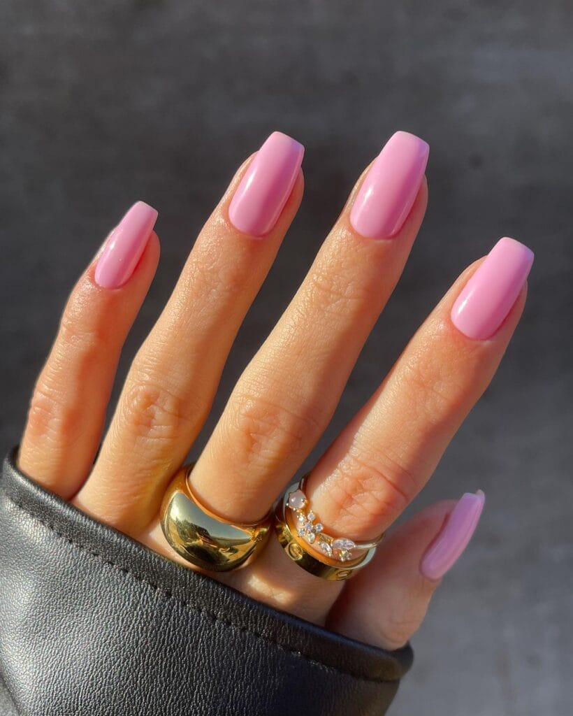 classy spring nails, medium square light lilac pink glossy nails