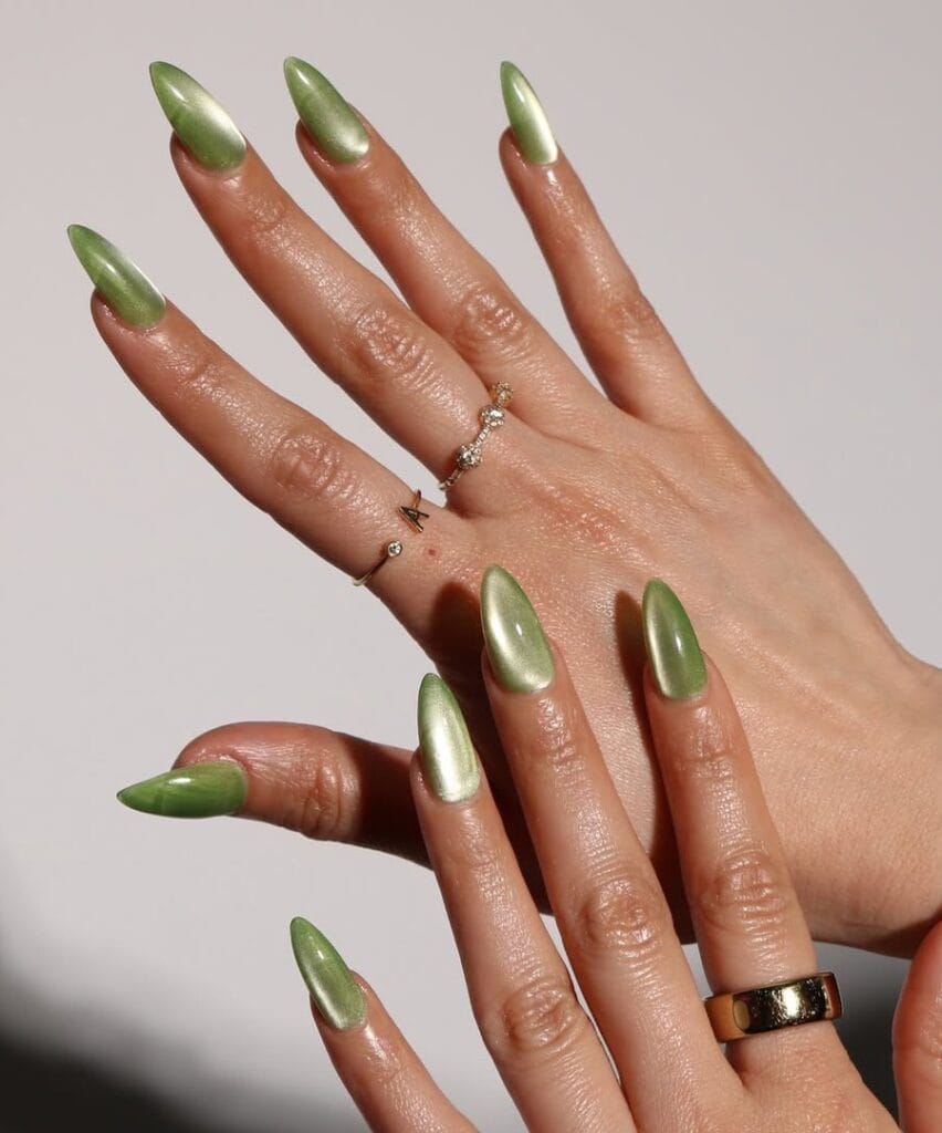 summer nail colors, jade green chrome almond nails with gold rings