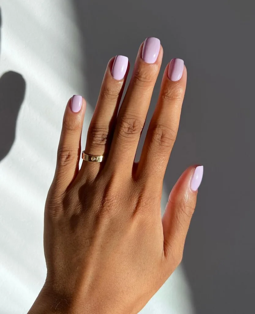 neutral summer nails, short square solid lilac glossy nails