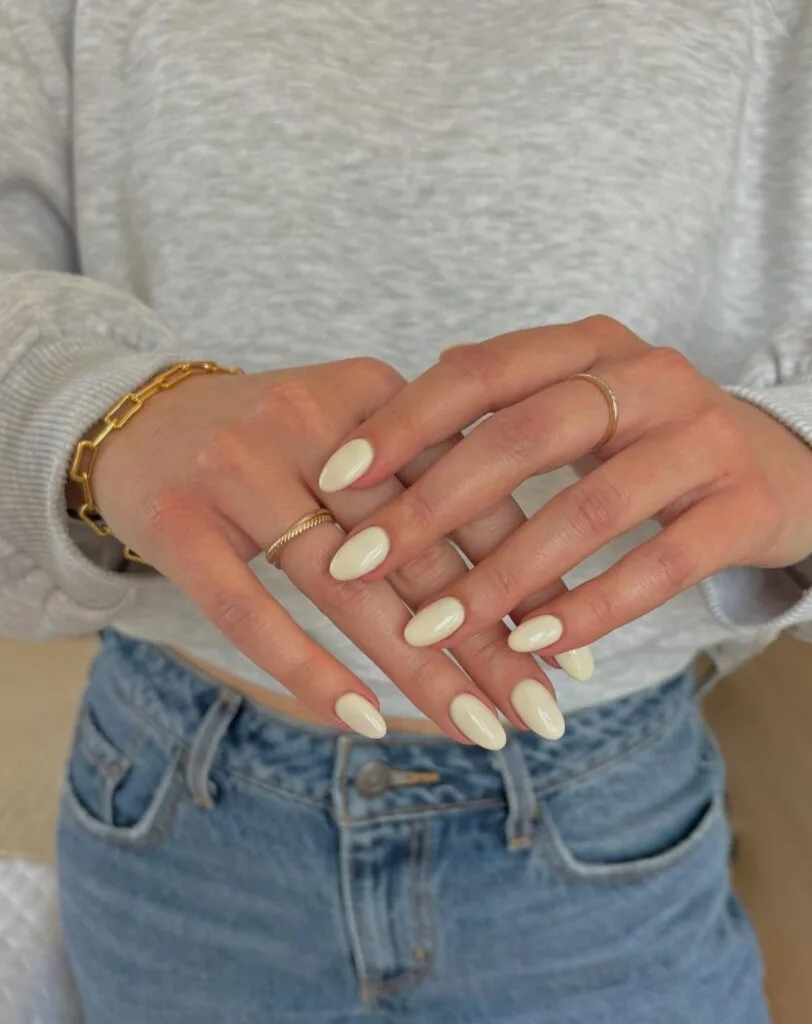 summer nail colors, creamy vanilla almond nails with glossy finish